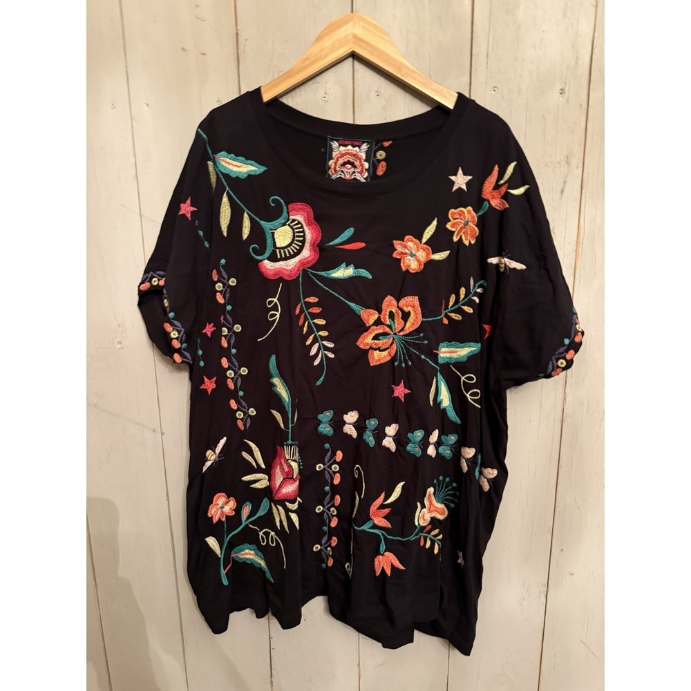Johnny Was Averi Relaxed Black Tee 3X Embroidered Floral Butterflies Boho - Picture 4 of 7